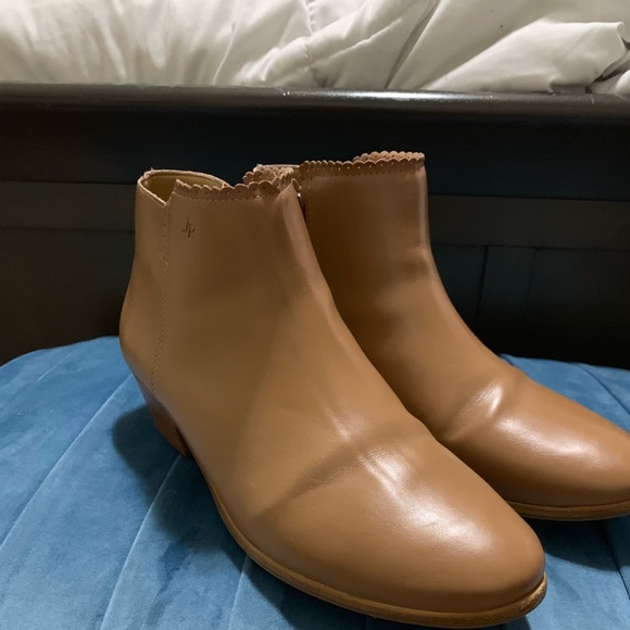 Jack Rogers Shoes - Jack Rogers Sz. 10 tan booties